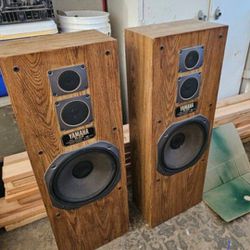 Yamaha Speakers 