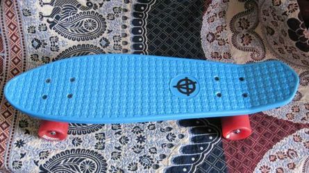 Mini Skateboard (new)