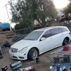 Super Clean Needs Key Runs Great 