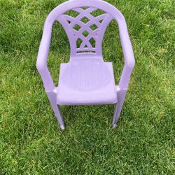  Kid's Plastic Chair 