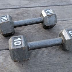 Pair of Vintage 10 lb Hex Dumbbells – Solid Cast Iron – Classic Gym Weights

