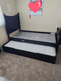 Bedroom set
