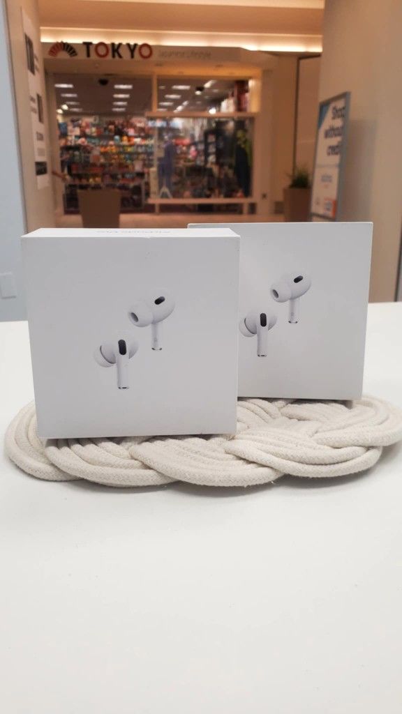 Apple Airpods Pro 2nd Generation Bluetooth Earbuds New