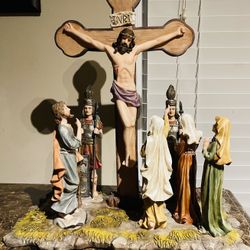  Crucifixion  Scene- 8 Pieces