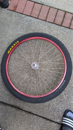 29" big ripper bike wheel and tire