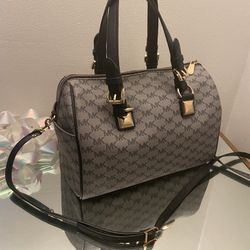 Beautiful!!!Michael Kors Monogram Crossbody Bag