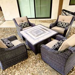 Luxury Patio Agio 5 PC Fire Pit Chat Set. All Like New