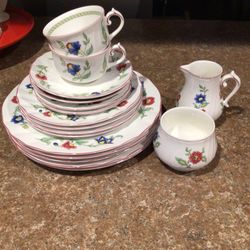 Villeroy & Boch Persia China — 17 Pieces 