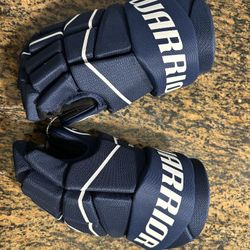 New Warrior Alpha, Junior Size 12 Hockey Glove Gloves