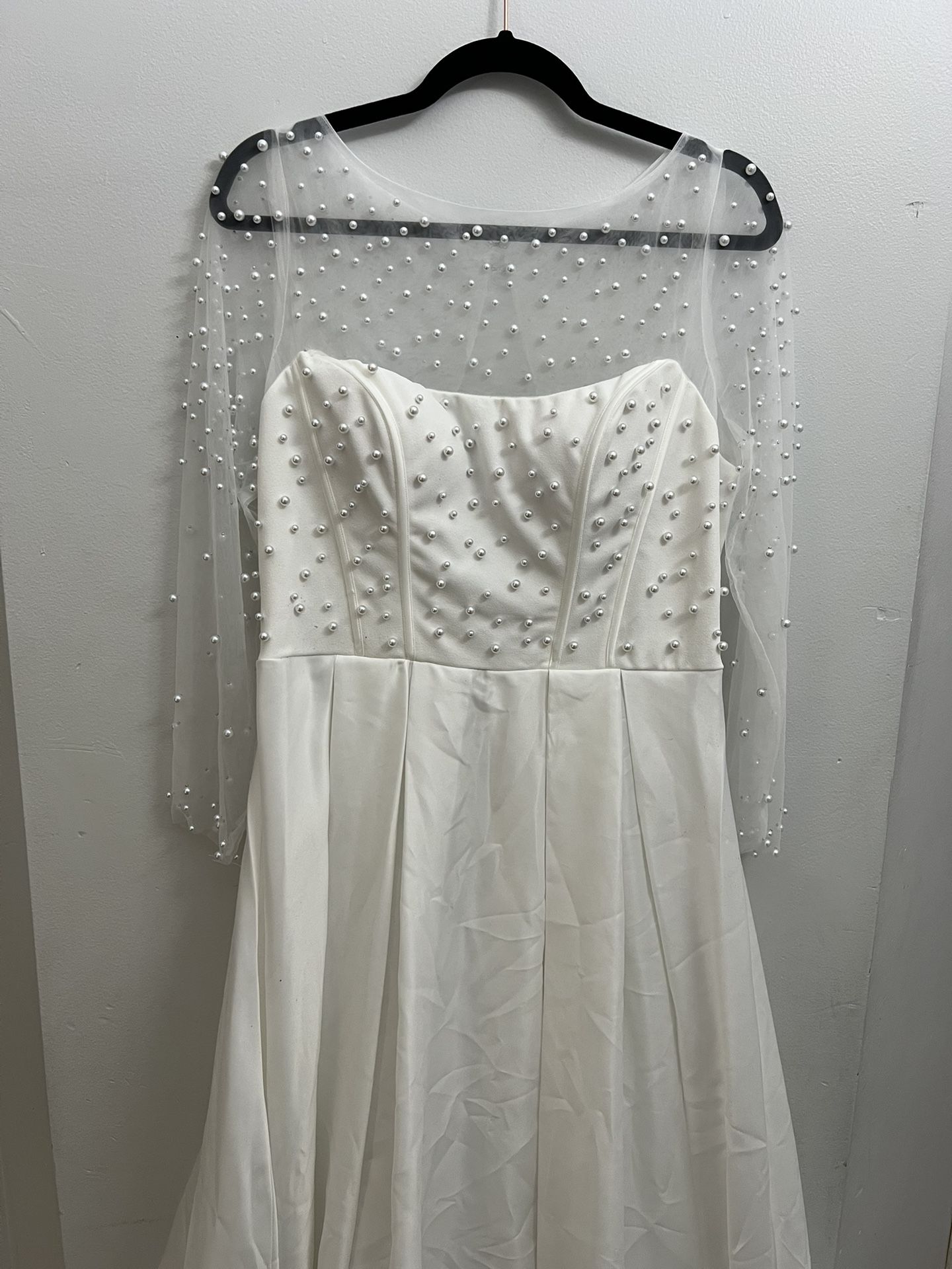 Long Sleeves White Wedding Dress 