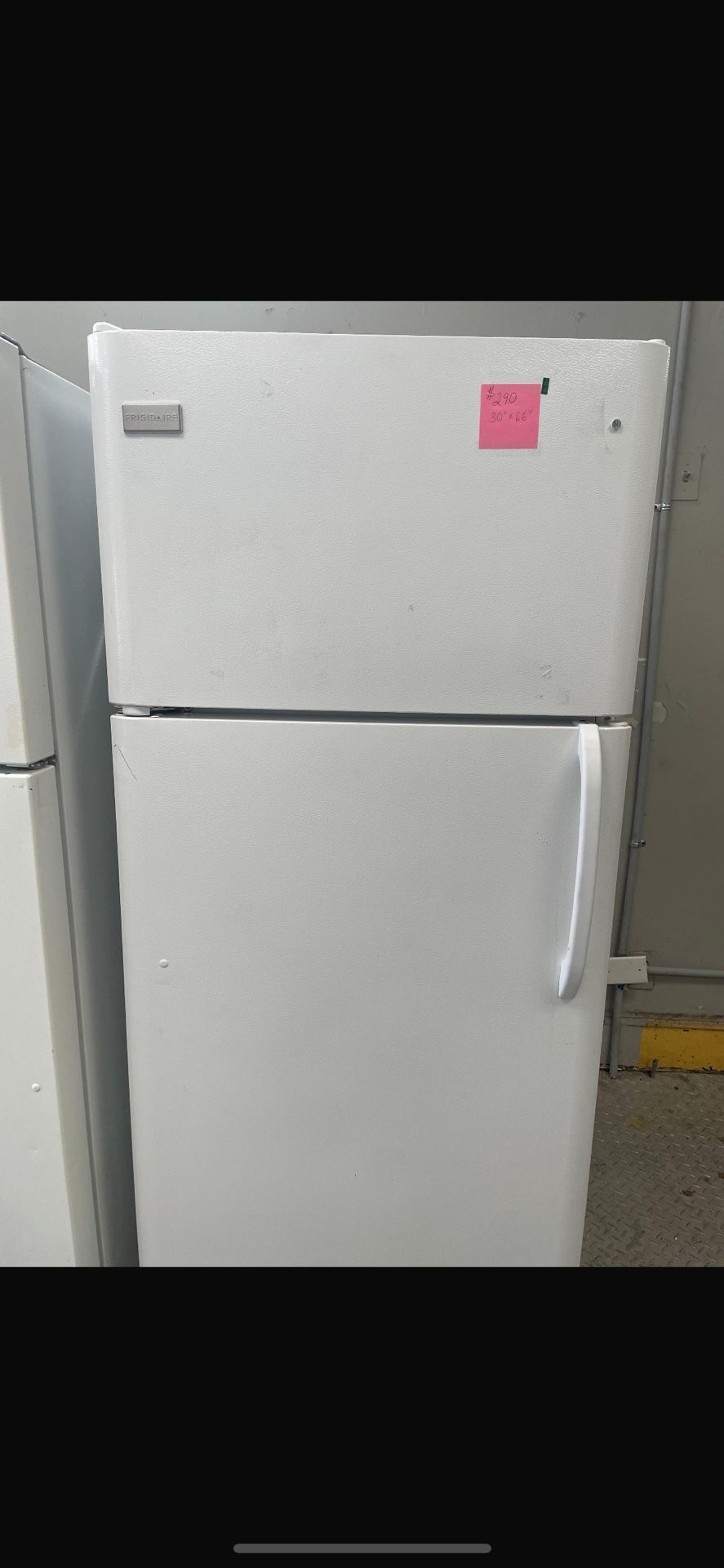 Frigidaire 30” Top Freezer-Bottom Refrigerator