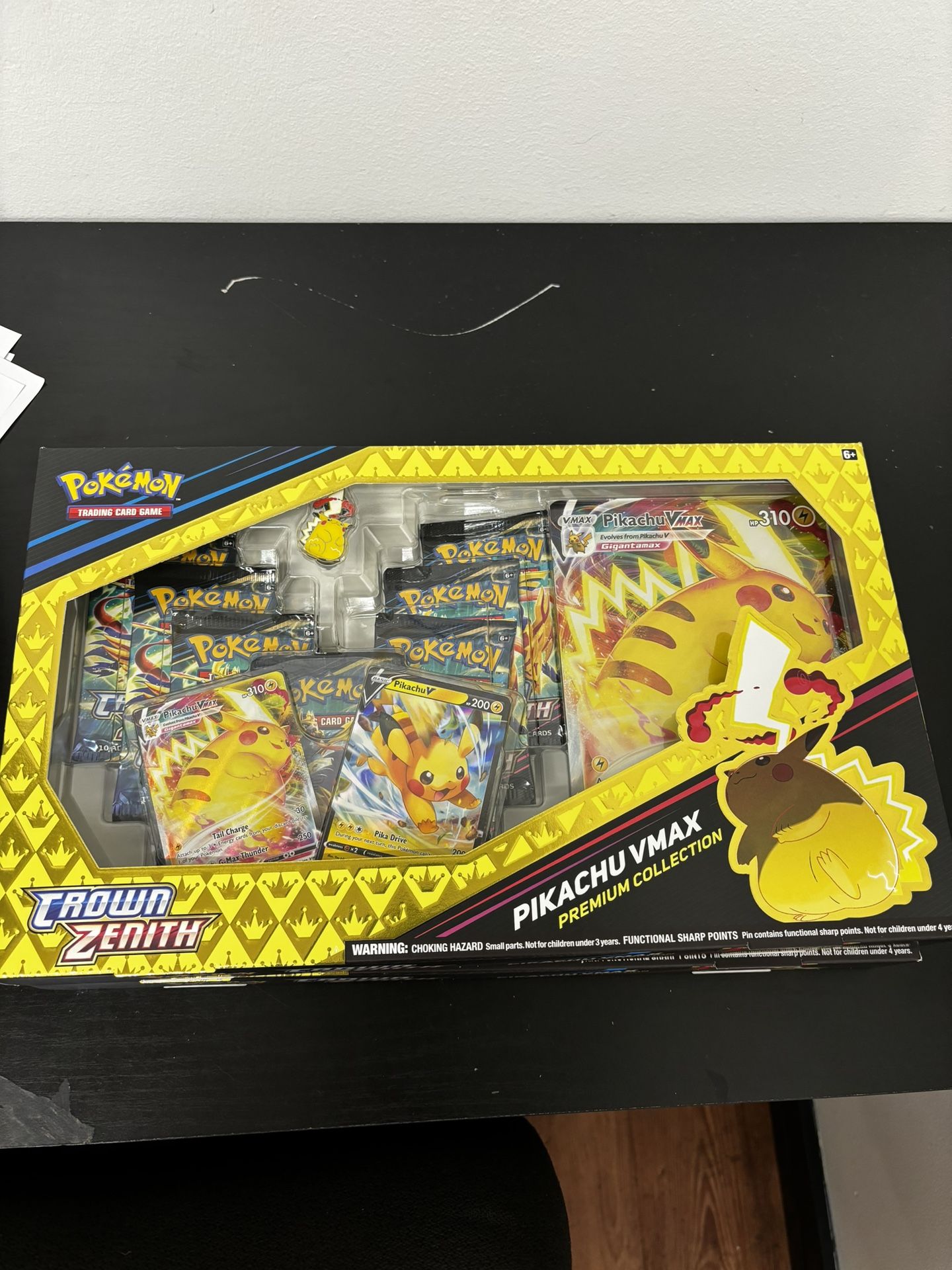 Pokémon Crown Zenith Pikachu Vmax