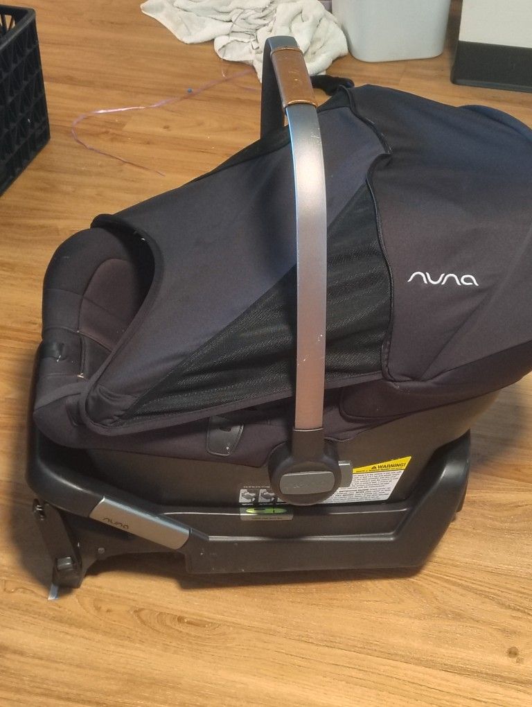 Nuna Infant Car seat  Fully Enclosed Cover 