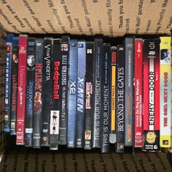 35 DVDs - 2 blu-rays