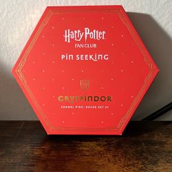 Harry Potter Pin Seeking Gryffindor Pin Collection