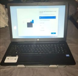 15.6" HP Windows Laptop+Laptop Stand+Charger