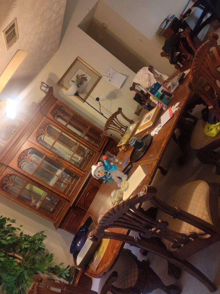 Beautiful China Cabinet And 8ft Table With Leaf And 6 Chairs