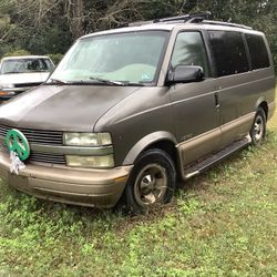 1999 Chevrolet Astro Van
