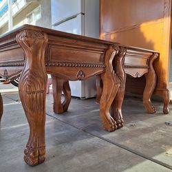 Coffee table 28"×25"