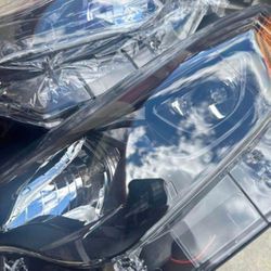14-16 Toyota Corolla Projector Headlights/
Faros/Lights/Calaveras/Luces