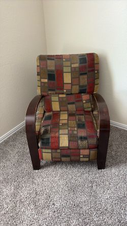 Cushioned Recliner