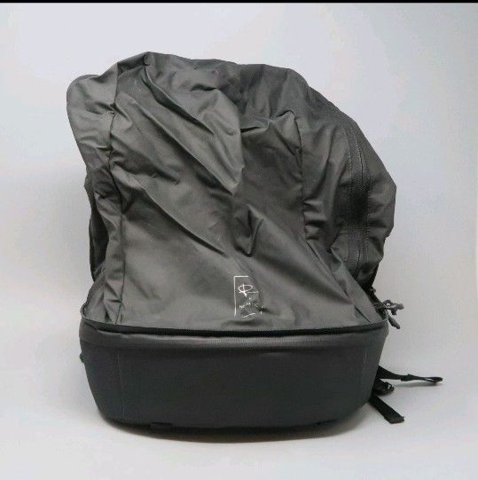 Nomatic Peter Mckinnon Cube Pack 21L Camera Case Backpack Black