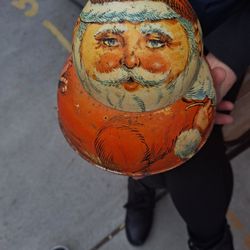 Vintage Santa Clause Decanter. Head Comes Off