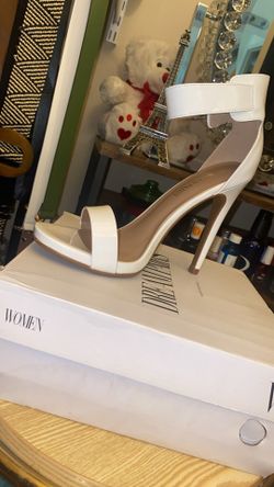 Heels shoes white