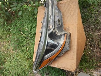 Rh Headilght Corolla 2020 