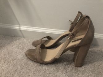 Nude heels 3.5 inches
