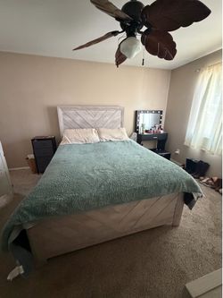 Queen Bedroom Set