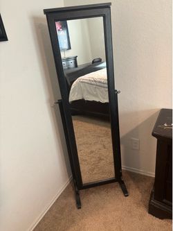 Jewelry Holder Mirror