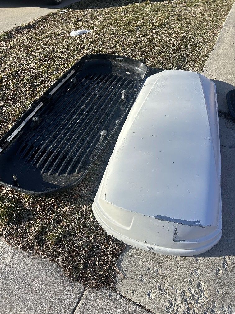 Yakima Roof Cargo Box Thule $30