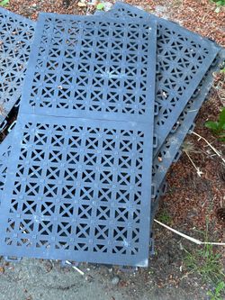 Interlocking Outdoor PVC Tiles