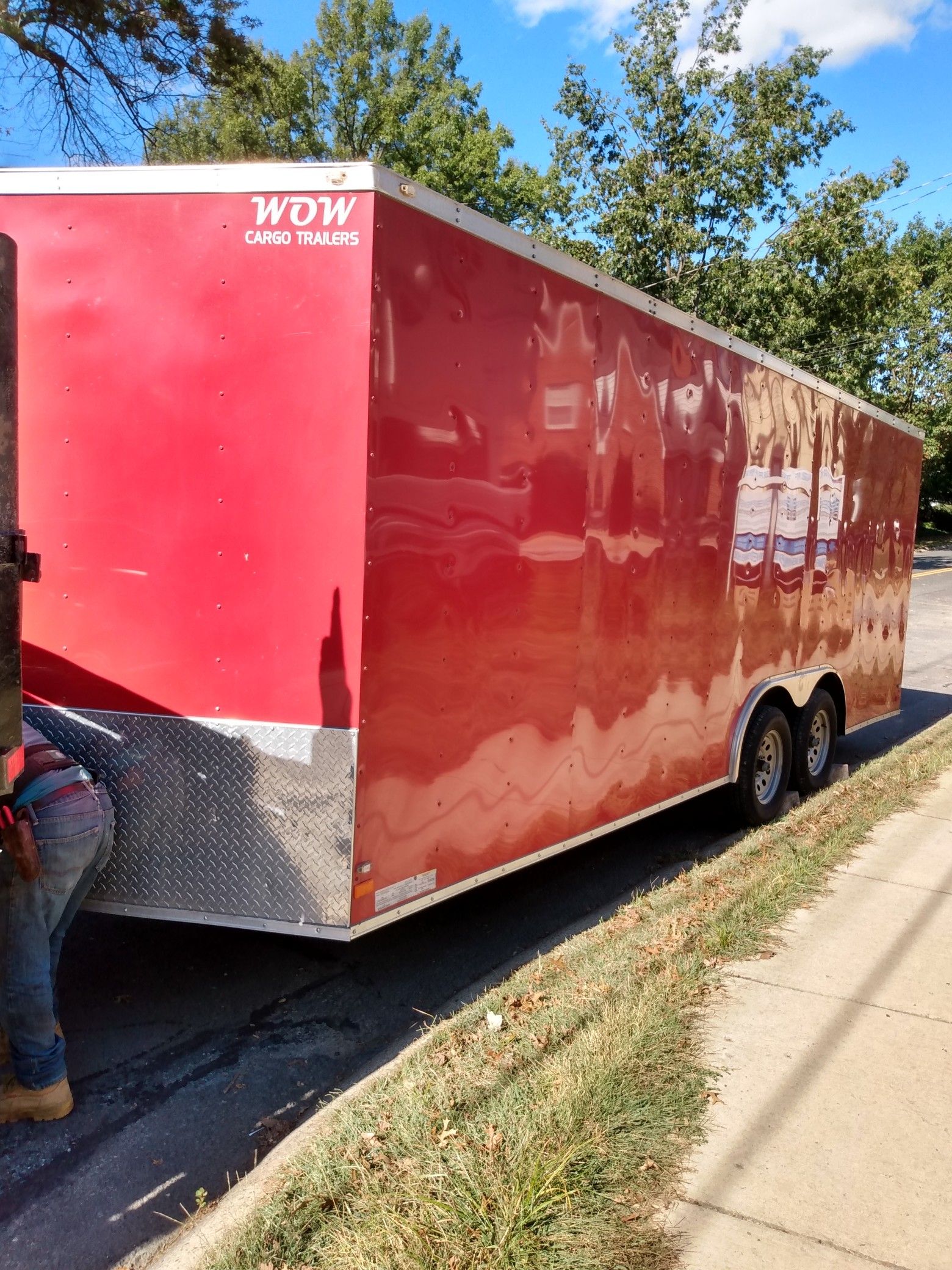 2016 wow!!! Enclosed trailer