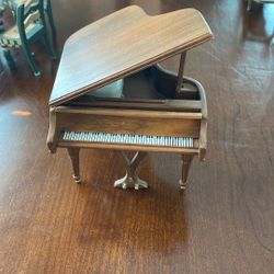 Musical Miniature Piano
