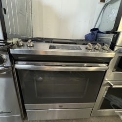 Ge 30” Slide In Range 