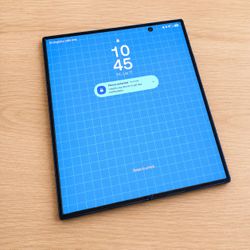 Samsung Galaxy Z Fold 7 - 512 GB - Blue Shadow (Unlocked) With Various Cases