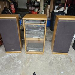 Vintage Techniques Home Sound System 