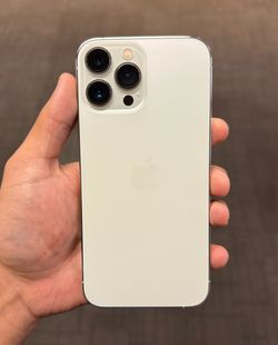 iPhone 13 Pro Max - White - Unlocked for Any Company