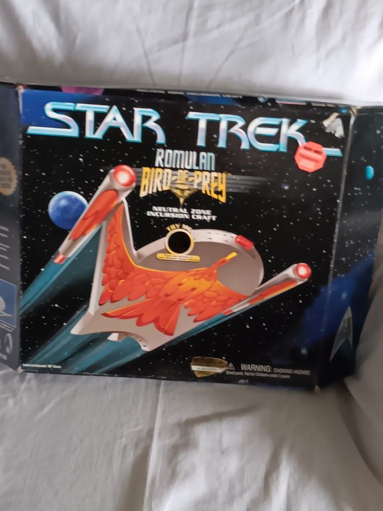 Playmates 1997 Star Trek ROMULAN BIRD OF PREY Neutral Zone Incursion Craft 16126