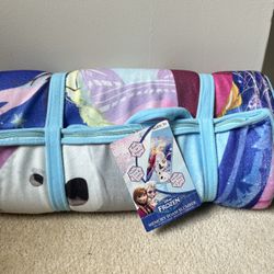 Nice And Cozy Disney Frozen Slumber Bag New 