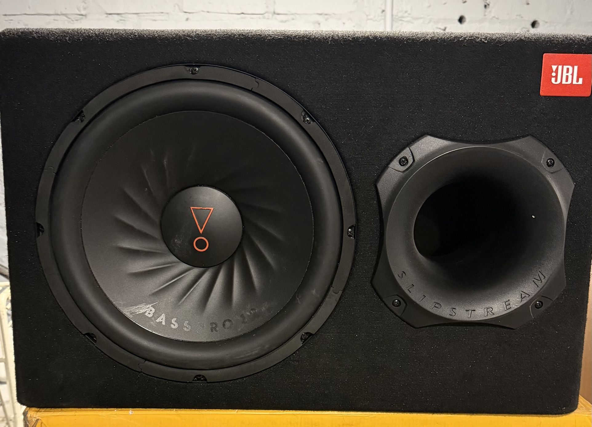 JBL BassPro 12