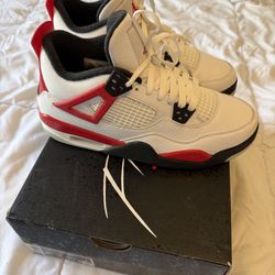 Jordan 4 