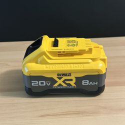 DeWALT XR 8ah 