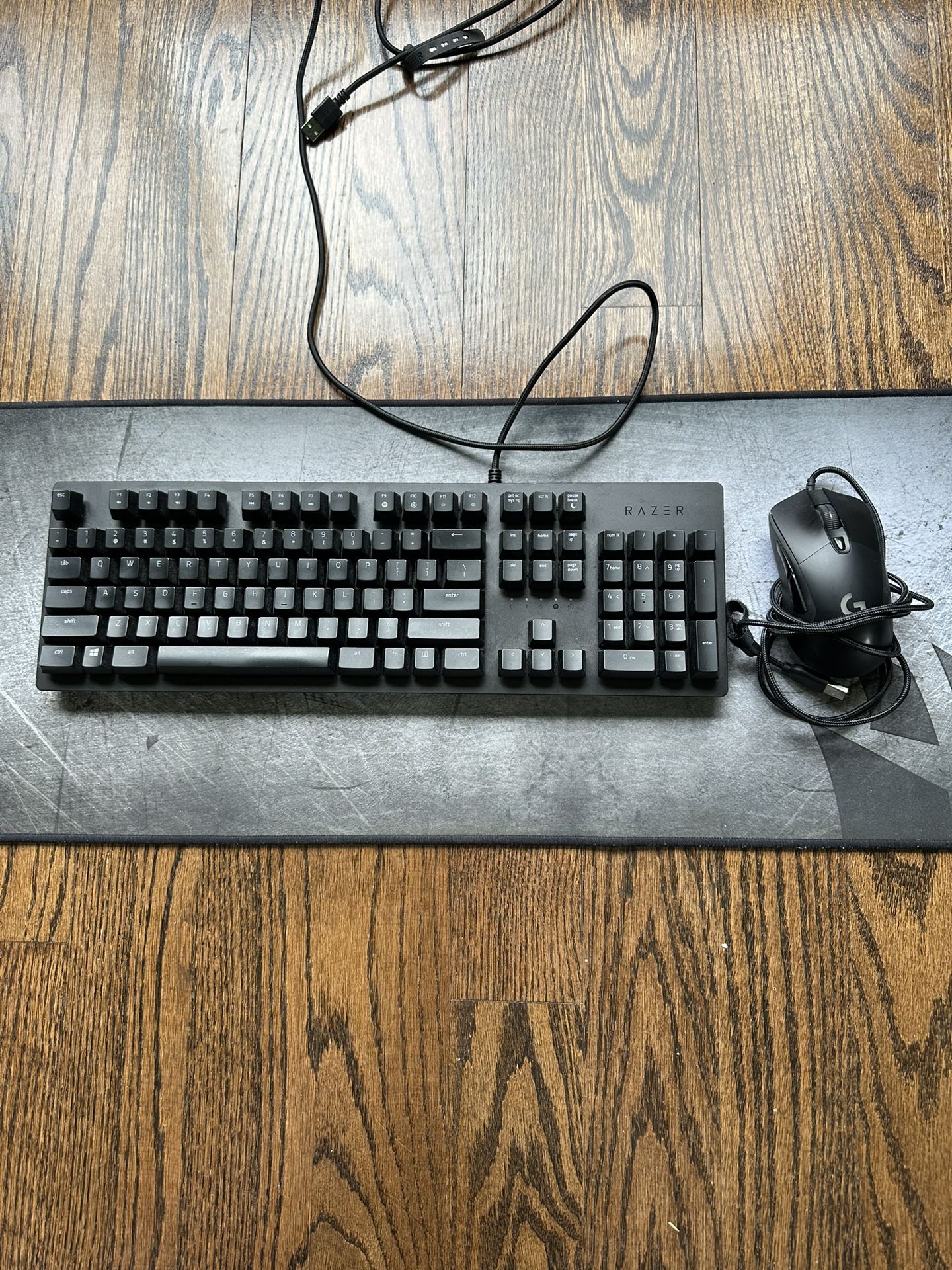 Mouse and keyboard set