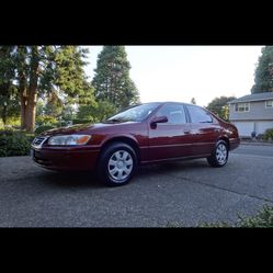 2000 Toyota Camry