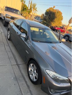 BMW 528i