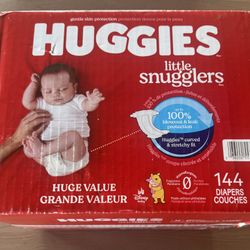 New Huggies Size 2 Diapers, Little Snugglers Baby Diapers, Size 2 (12-18 lbs), 84 Count