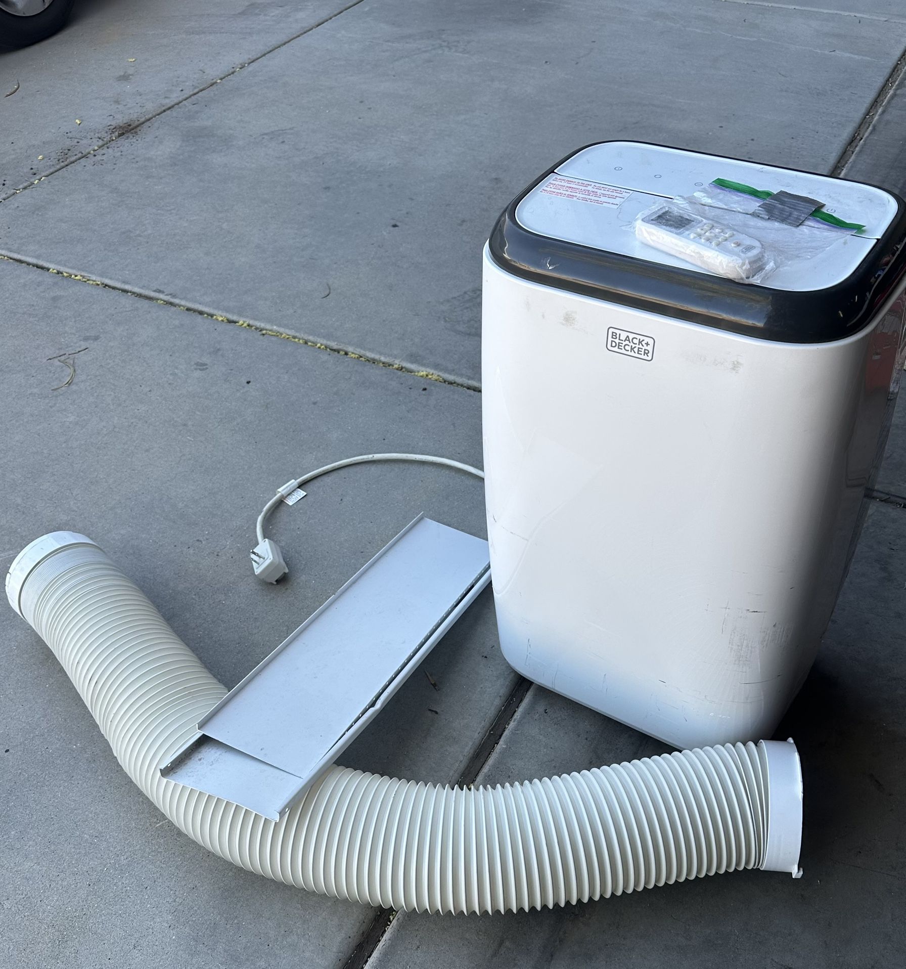 Portable, Black And Decker Air Conditioner Great Condition.